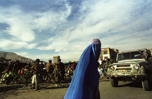 Kabul, Afghanistan -- With Taliban gone burqa is still a fact of life in Kabul. 12/01 (Photo by Bikem Ekberzade)